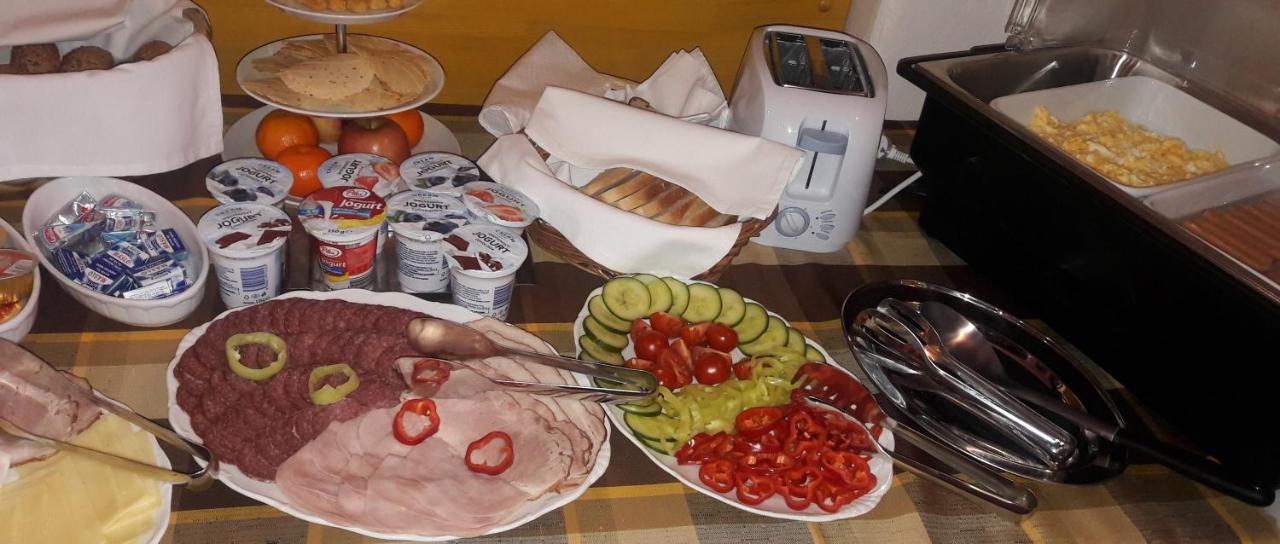 Penzion Zemianska Kuria DolnyKubin Εξωτερικό φωτογραφία